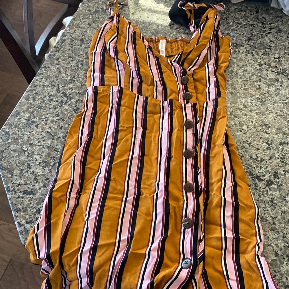 XS multi colored dress. Loose flowy. Ties at top